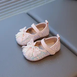 Zapatos de princesa rosa brillante para bebés con lazo de encaje para primer cumpleaños