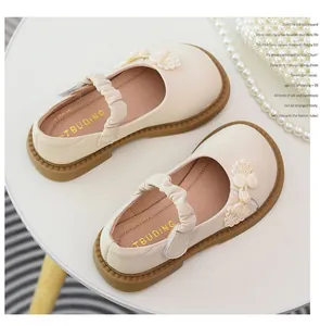Chaussures Mary Jane rétro chinoises pour filles avec broderie florale et semelle souple