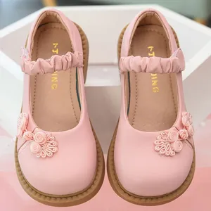 Chaussures de princesse Mary Jane roses pour filles avec boucle florale traditionnelle