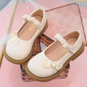 Chaussures de princesse rétro en cuir beige pour filles avec nœud chinois
