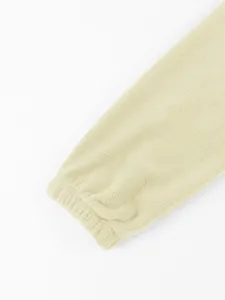Close-up detail of soft polar fleece sleeve cuff on a men's warm zipper sports hoodie