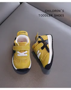Atmungsaktive gelbe Kleinkinderschuhe für Jungen und Mädchen von 1 bis 3 Jahren, rutschfest