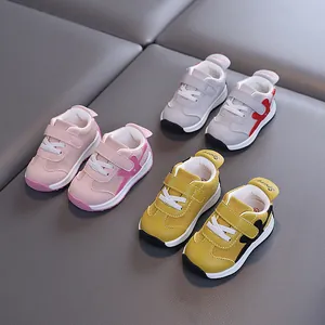 Atmungsaktive, rutschfeste Baby-Lauflernschuhe aus Wildleder in vielen Farben