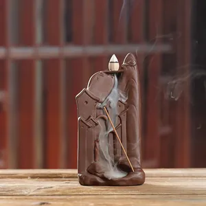 Handgemaakte keramische backflow wierookbrander met berglandschap voor zen huisdecoratie