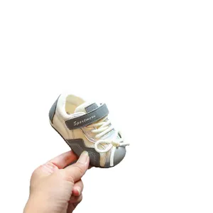 Atmungsaktive Lauflernschuhe für Kleinkinder mit weicher rutschfester Sohle für Babys