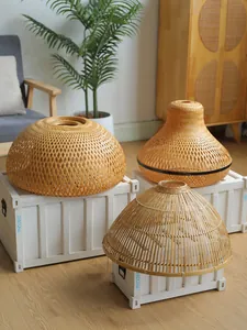 Handgemaakte bamboe geweven lampenkappen in diverse klassieke Chinese stijlen