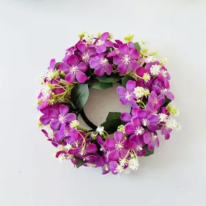 Elegante piccola ghirlanda di fiori selvatici artificiali per decorazione della tavola