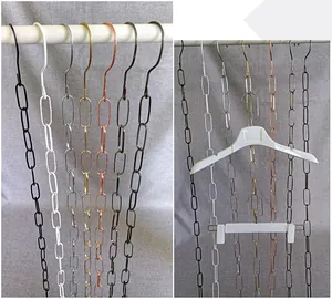 Catene in metallo resistenti per grucce e organizzazione armadi in vari colori eleganti