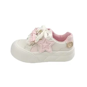 Zapatillas blancas de plataforma para niña con estrella rosa y lazo de encaje, punta redonda