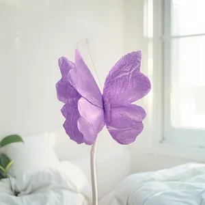 Grand papillon violet en papier 3D pour décoration de vitrine et accessoires photo