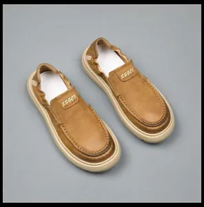Men's casual brown leather slip-on loafers with a soft sole and an elastic heel