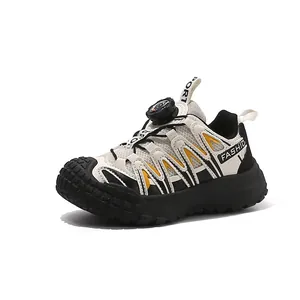 Scarpe da ginnastica in mesh traspirante per bambini con fibbia rotante e suola leggera