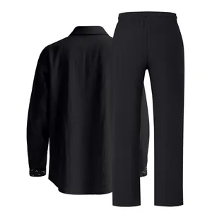 Vue détaillée de l'ensemble chemise et pantalon en lin noir texturé pour hommes