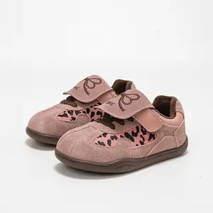 Gezellige roze sneakers met luipaardprint voor meisjes met warme zachte fleecevoering