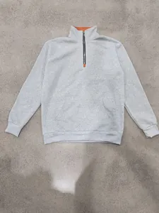 Casual heren sweatshirt grijs met halve rits en oranje contrastkleurige binnenkraag
