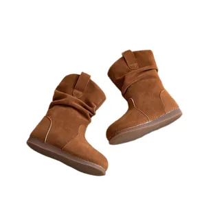 Bottes plissées en daim marron mat pour filles avec semelle en caoutchouc souple