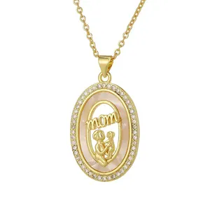 Collana della festa della mamma dorata con pendente 'Mom' e rilievo madre-figlio