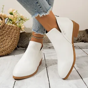 Botines blancos elegantes con punta fina y tacón bajo grueso para mujer, estilo de vida