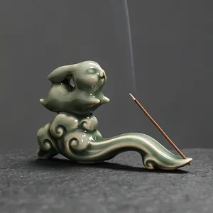 Seladon Keramik Räucherstäbchenhalter Kreativer Jade Hase Glückscloud Ruyi Räucherbasis Zen Heimdekor Duftendes Ornament