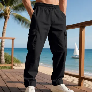 Herren-Cargohose in Schwarz mit entspannter Passform und Seitentaschen für den Strandurlaub