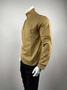 Zijaanzicht van heren mosterdgeel sweatshirt met halve rits en opstaande kraag