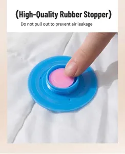 Détail du bouchon de valve en caoutchouc rose étanche d'un sac de rangement sous vide