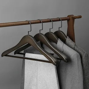 Premium Beech Wood Wide Shoulder Hanger Non-slip Suit Shirt Closet Organizer Luxury Wooden Hanger With Metal Hook For Home Hotel