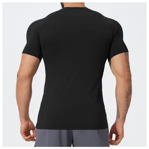 Back view detail of breathable men's black seamless slim-fit compression gym t-shirt
