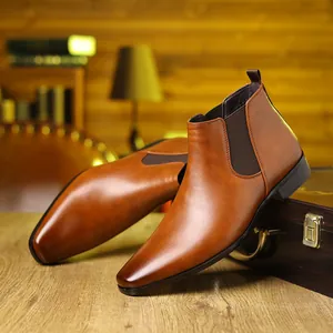 Premium bruine Chelsea boots voor heren met puntneus en klassieke Britse stijl