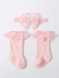Adorable conjunto de bebé Lolita rosa con diadema de encaje y calcetines con volantes