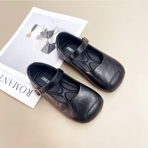 Classic black girls' Mary Jane leather shoes with soft soles for comfortable walking