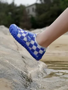 Kids Swimming Wading Shoes Quick Dry Water Beach Aqua Shoes For Boys Girls Soft Non-Slip Rubber Sole Checkerboard Pattern Outdoor Pool