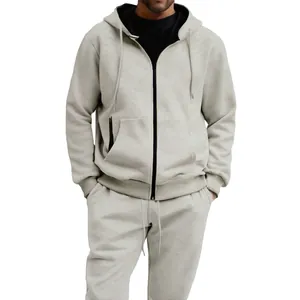 Vista detallada del chándal gris con capucha para hombre para el otoño y el invierno