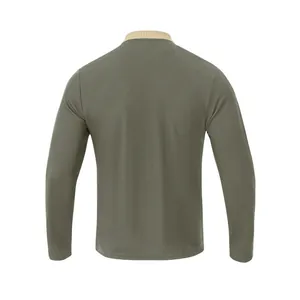 Vue arrière d'un polo pour homme à manches longues vert olive avec col côtelé beige