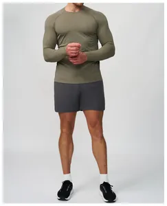 Men's olive green seamless quick-dry long sleeve gym T-shirt for fitness yoga