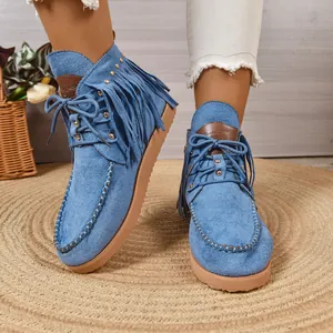 Stijlvolle blauwe suède dameslaarzen met franjes in westerse cowboy-stijl voor herfst