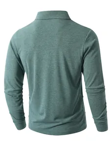 Vista posteriore dettagliata della polo da uomo a maniche lunghe verde mélange casual