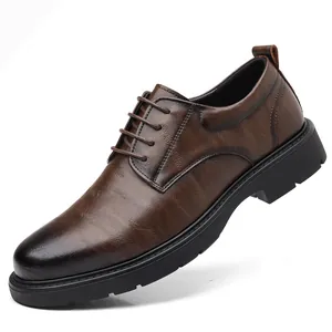 Chaussures Derby classiques en cuir marron pour hommes pour affaires et mariage