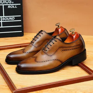 Chaussures richelieus brogue marron pour hommes avec cuir brossé main de qualité
