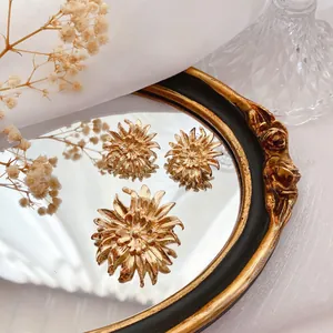 Vintage Barock Stil goldenes Chrysanthemen Schmuckset inklusive Ohrringen und Brosche