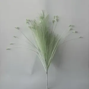 Detailopname van lichtgroen kunstmatig vlindergras voor bloemstukken op bruiloften