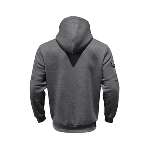 Achteraanzicht van een zware antracietgrijze fleece hoodie met mouwzakken.