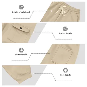Dettagli ravvicinati dei pantaloni cargo beige da uomo con elastico in vita e tasche
