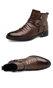 Seiten- und Draufsicht-Details von braunen Chelsea-Boots aus Leder für Herren mit Schnalle