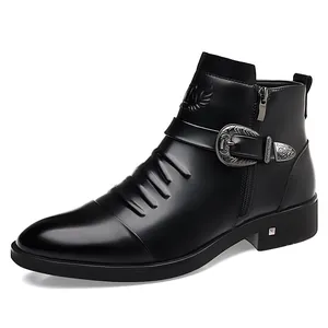 Klassische schwarze Chelsea-Boots aus Leder für Herren mit verzierter Schnalle und Reißverschluss