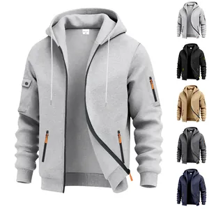 Heren fleece hoodie met rits, utility zakken en beschikbaar in diverse kleuren.
