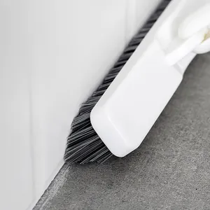Harde borstel voor het reinigen van kieren met lange steel voor badkamer en vloeren