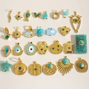 Collection de divers pendentifs de bijoux DIY en acier inoxydable plaqué or bleu