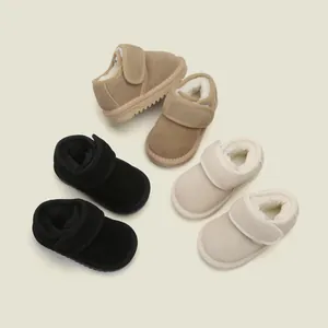 Gefütterte Kleinkinder-Winterstiefel in Schwarz, Hellbraun und Cremeweiß erhältlich