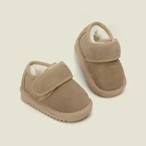 Warme hellbraune Babystiefel mit Fleecefutter und Klettverschluss für Kleinkinder